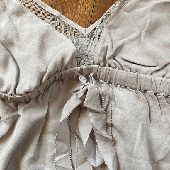 Vera Wang Night Gown - Picture 2 of 7